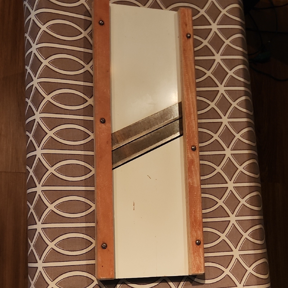 Vintage Silvretta Manodlin Wooden Slicer